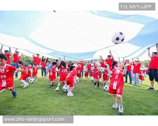 小学足球教学视频全方位解析助力孩子们快乐成长与技能提升