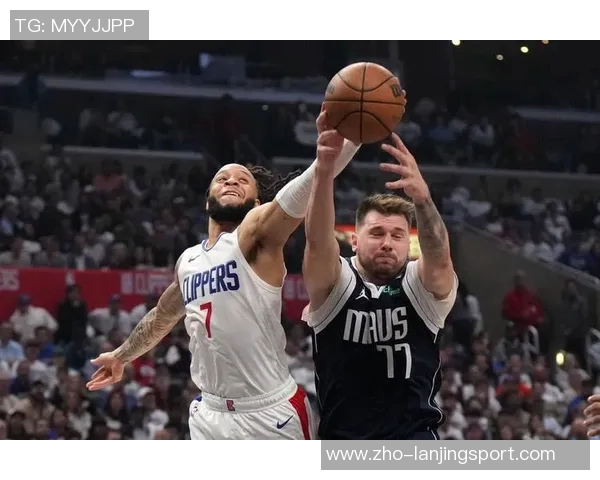 快船与小牛激战正酣NBA直播精彩瞬间回顾与分析